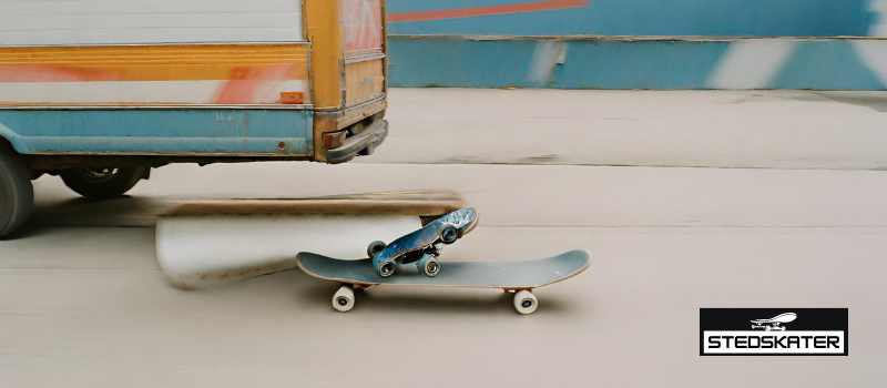 Which way do trucks go on a skateboard?